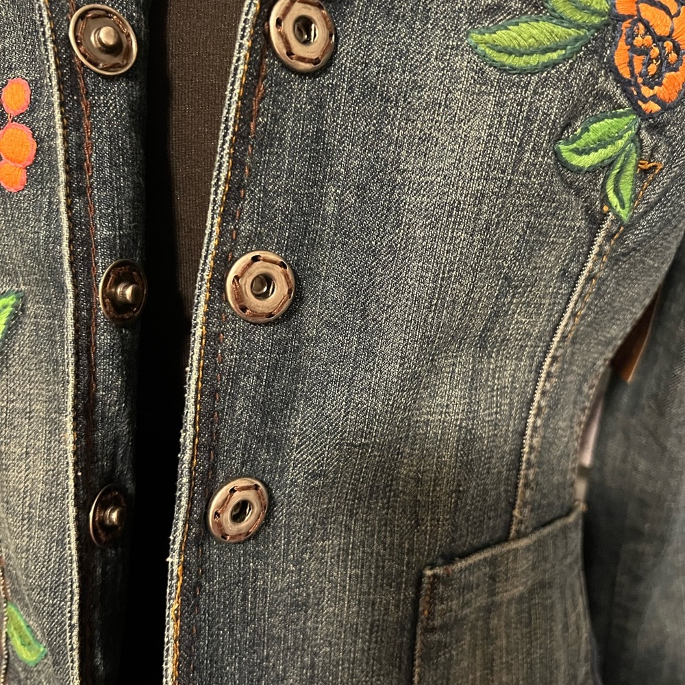 Embroidered denim jacket E by EC like new size 4 - Picture 3 of 11